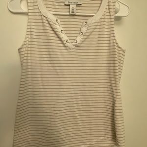 White House black market tank